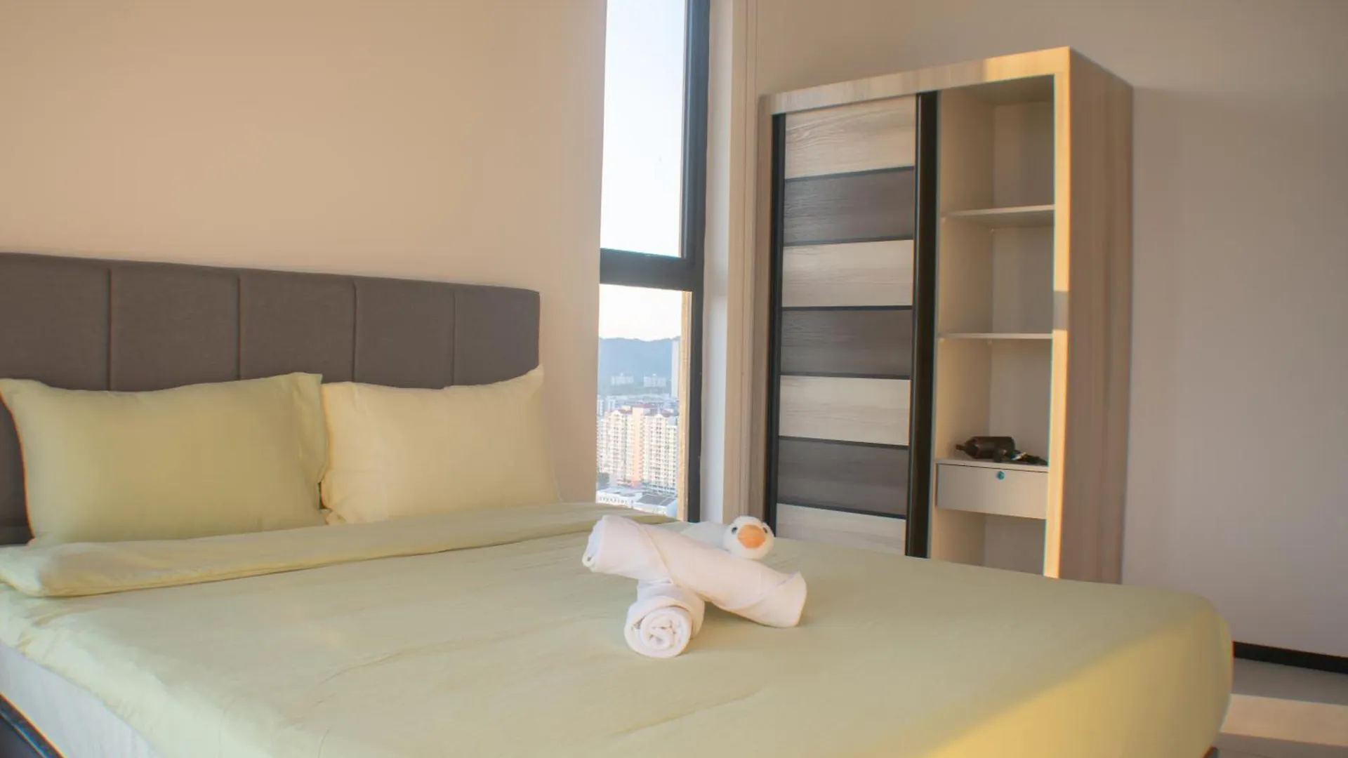 Апартаменты Prime Comfort Seaview With Netflix And Water Filter Near Georgetown Jelutong